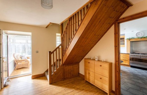 Llanelli House | Y Stablau (The Stables)