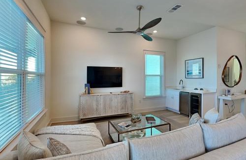 Ono Island House | Yacht Harbor House