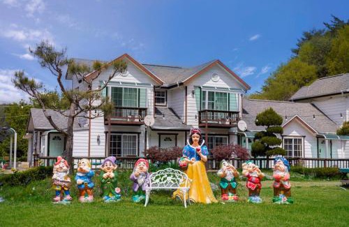 Danwol House | Yangpyeong Saneum Pension