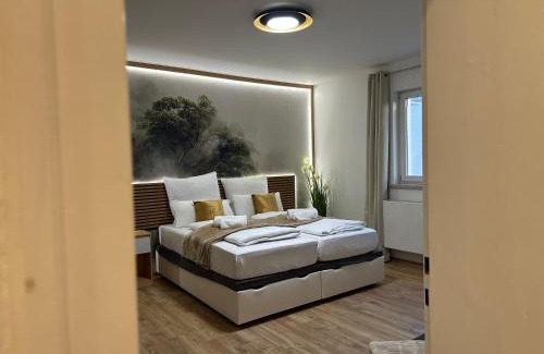 Muehldorf am Inn Apartment | YAYstay - Forest I 65m2 I Balcony I TV I Bahnhof