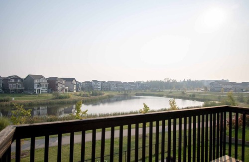 West Edmonton House | YEG- Pond Haven. Close to WEM