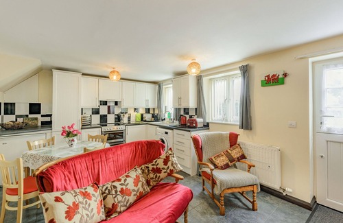 Welshpool Cottage | Yew Tree Cottage