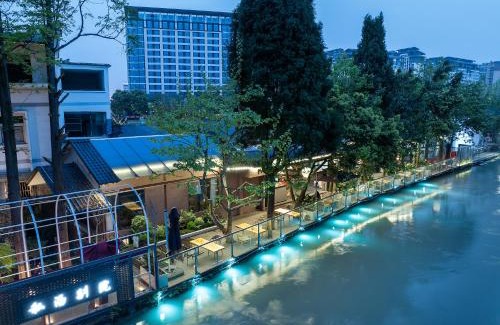 Dujiangyan Hotel | Yinshi Yunshe Private Hot Spring Villa in Dujiangyan