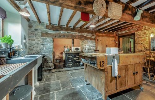 Pont-ar-gothi House | Ynywsen Dairy Flat