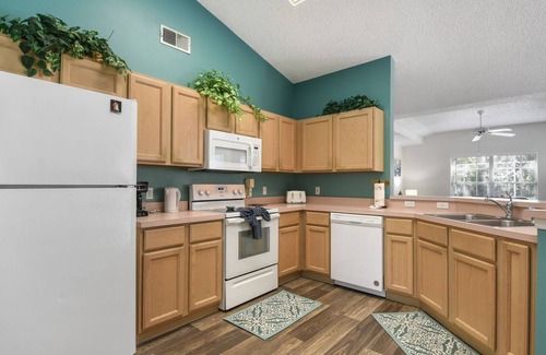 Sunridge Woods House | YOS- Floridian Pool Home close to Disney