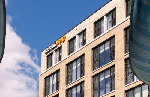 Stratford and New Town Hotel | YOTELPAD London Stratford