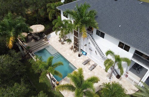 Philippe Estates House | You Are Closer to Your Own Private Paradise on Beautiful Tampa Bay!