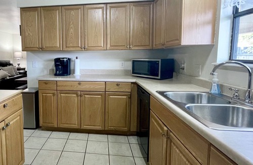 Artesia House | Your Homestead away from Home! Family Friendly - Cozy & Convenient