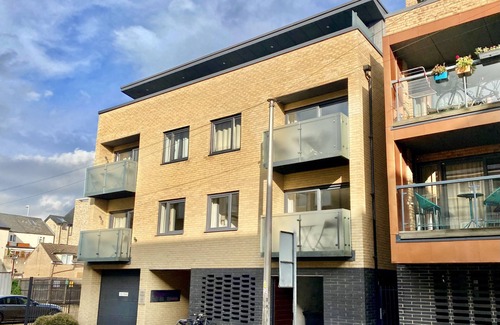 Cambridge Apartment | Your Space Apartments - Eden House