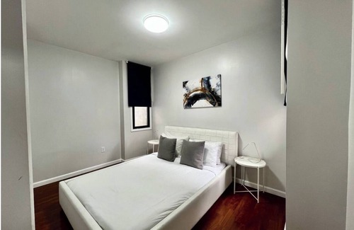 Chinatown Apartment | Your Vacation home! 2bd next to Reading Terminal