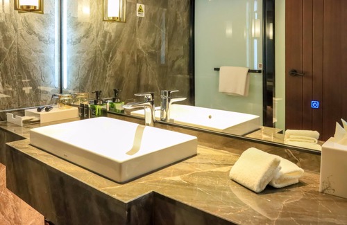 Jinzhong Hotel | YUN-RAY PHOENIX HOTEL