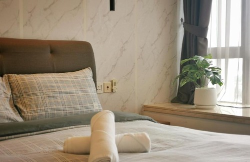 Central District Apartment | Yussy Staycation Modern x Sky at R&F princess cove