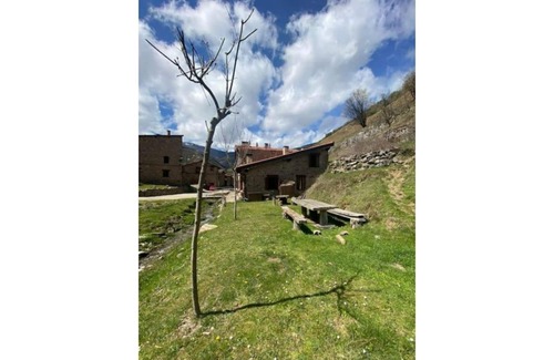Zaldierna House | Zaldierna al sol, a 17th century village. ezcaray