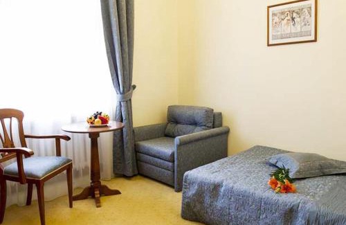Trzebieszowice Hotel | Zamek Na Skale