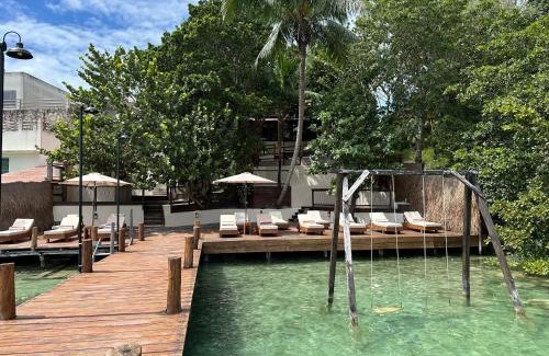 Bacalar Hotel | Zelune Luxury Lagoon Resort Bacalar