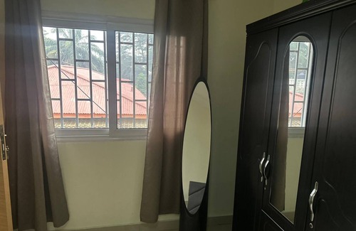 Labone Apartment | Zen 2BR in Labone, WiFi/DSTV