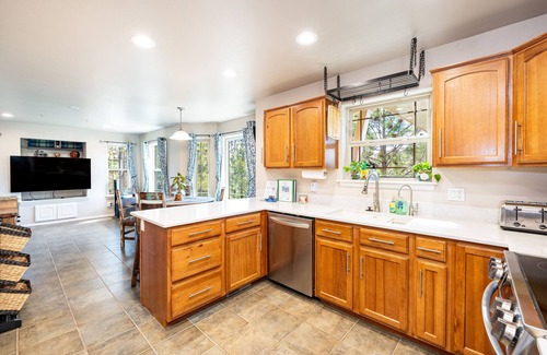 Ponderosa Trails House | Zen Abode - Flagstaff - Central AC - Park & Trails!, Zen Abode - Incredible location in Flagstaff!