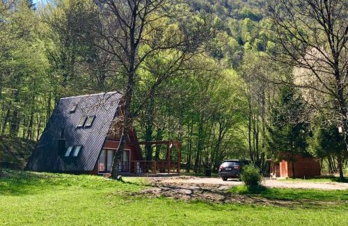 Brod na Kupi Ski Chalet | Zen House
