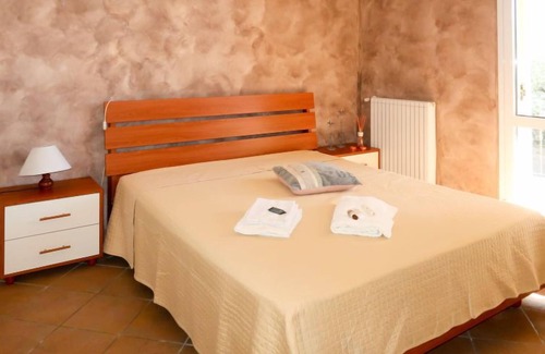 Diano Castello Apartment | Zenzero e Cannella by Interhome