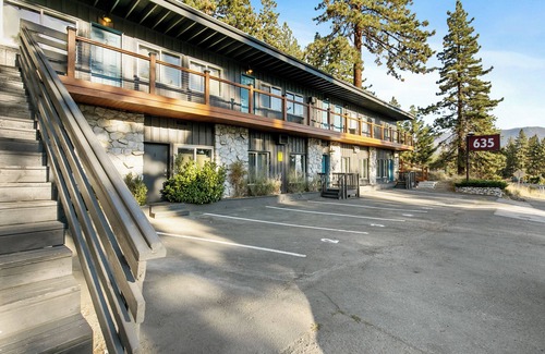 Zephyr Cove Apartment | Zephyr Cove Unit 8
