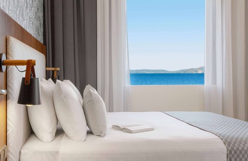 Mati Hotel | Zeus Essence Ramada Athens