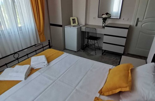 Bozcaada House | Zeus kır evi