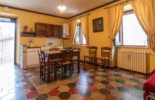Abbateggio Apartment | Zi Gaetane by Rentbeat