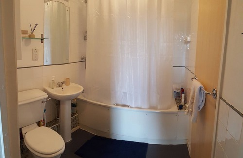 Elephant and Castle Apartment | Zone 1 London Flat (up to 4 people)!