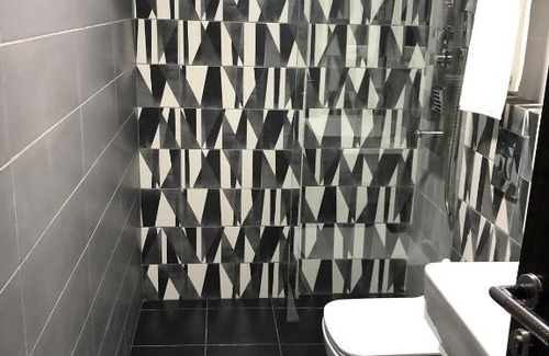 Haret Sakher Hotel | Zora Suites