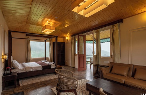 Gunehr Hotel | Zostel Homes Rajgundha