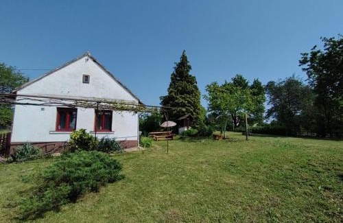 Felsomarac House | Zsuzsanna Ház