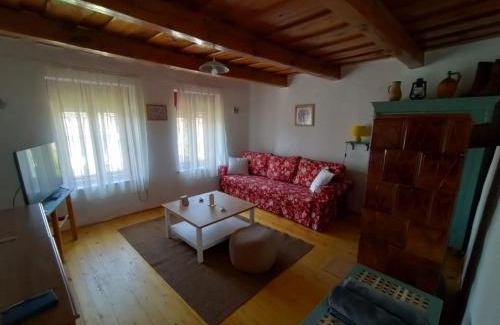 Felsomarac House | Zsuzsanna Ház