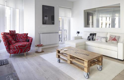 Gros Apartment | Zurriola Zinema by FeelFree Rentals