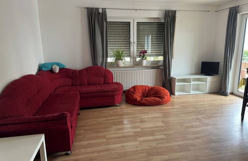 Lengfeld Condo | Zweizimmerwohnung mit Parkplatz