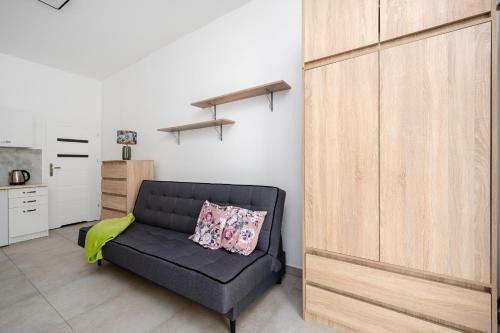 Łódź Urban Serenity Studio #11 by BookingHost