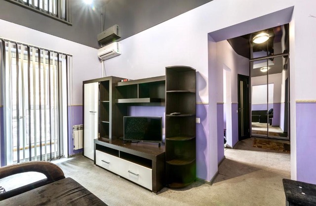 Апартаменти між центром і вокзалом завжди зі СВІТЛОМ