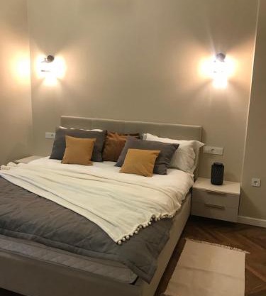 апартаменти на вул Кобилянської з балконом