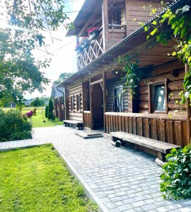 «У полоні гір»