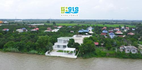 ផ្ទះទន្លេ - Ptas Tonle