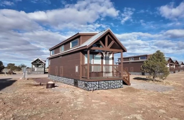 061B Grand Canyon Chalet near South Rim King Bed