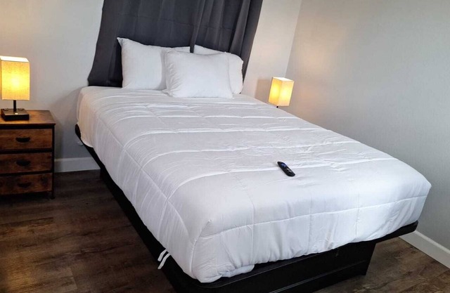 068B Cozy Studio Grand Canyon South Rim Sleeps-2