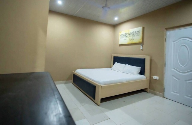 1 bed apartment in Accra 3