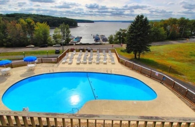 1-Bedroom Condo near Lake Wallenpaupack