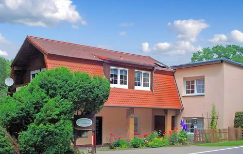 1 Bedroom Nice Apartment In Mühl Rosin