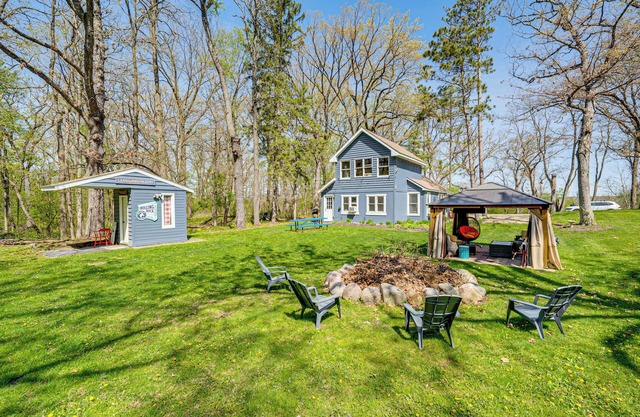 1 Mi to Lake Geneva: Cottage w/On-Site Hiking