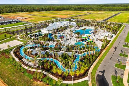 10 Bedrooms 9 Bathrooms Windsor Cay 16215Cc