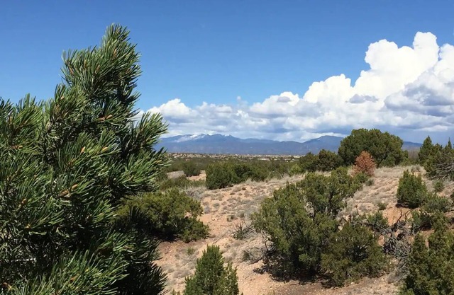 100-Mile Views on the Turquoise Trail - Casa Kachina Guest House