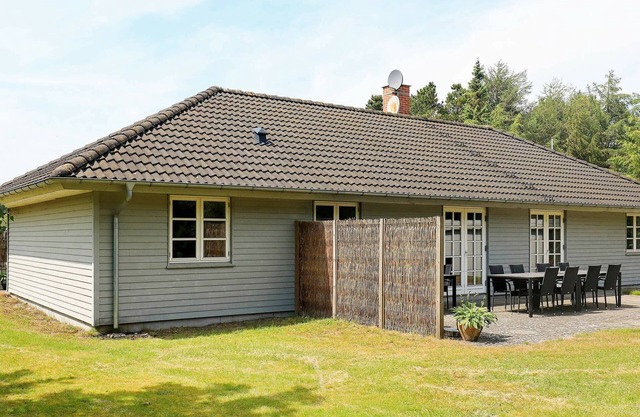 12 person holiday home in Hals-By Traum