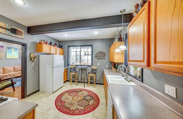 13 Mi to Skiing: Downtown Wallace Home w/Deck