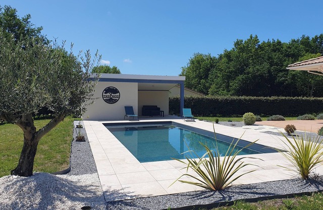 130m² villa with private swimming pool, close to Mimizan and in a quiet area.
